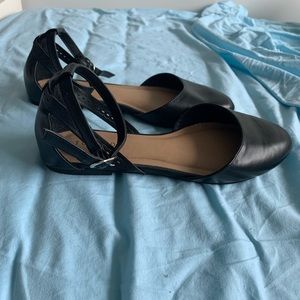 COPY - Torrid flat with ankle strap - size 10W